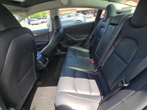 Used 2023 Tesla Model 3 Standard Range image 7