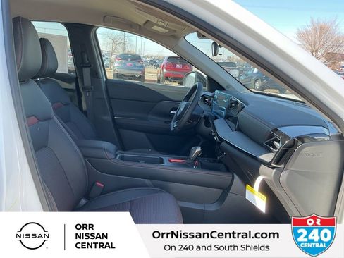 New 2026 Nissan Kicks SR FWD image 11