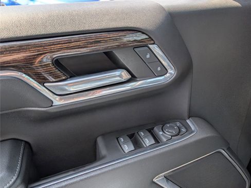 Used 2023 GMC Sierra 1500 Elevation image 19