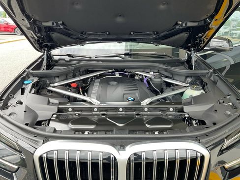 Certified 2026 BMW X7 xDrive40i image 16
