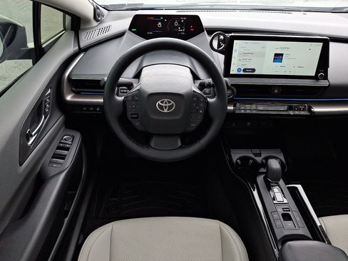 Certified 2025 Toyota Prius Limited w/ Limited Premium Package AWD/4WD image 13