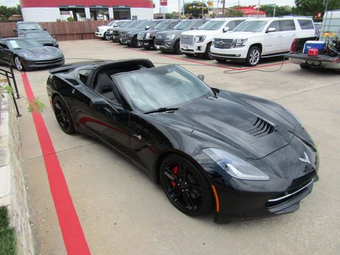 Used 2016 Chevrolet Corvette Stingray Coupe w/ 2LT Preferred Equipment Group RWD image 8