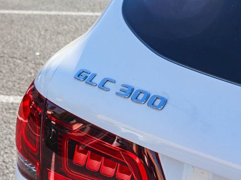 Used 2020 Mercedes-Benz GLC 300 image 8