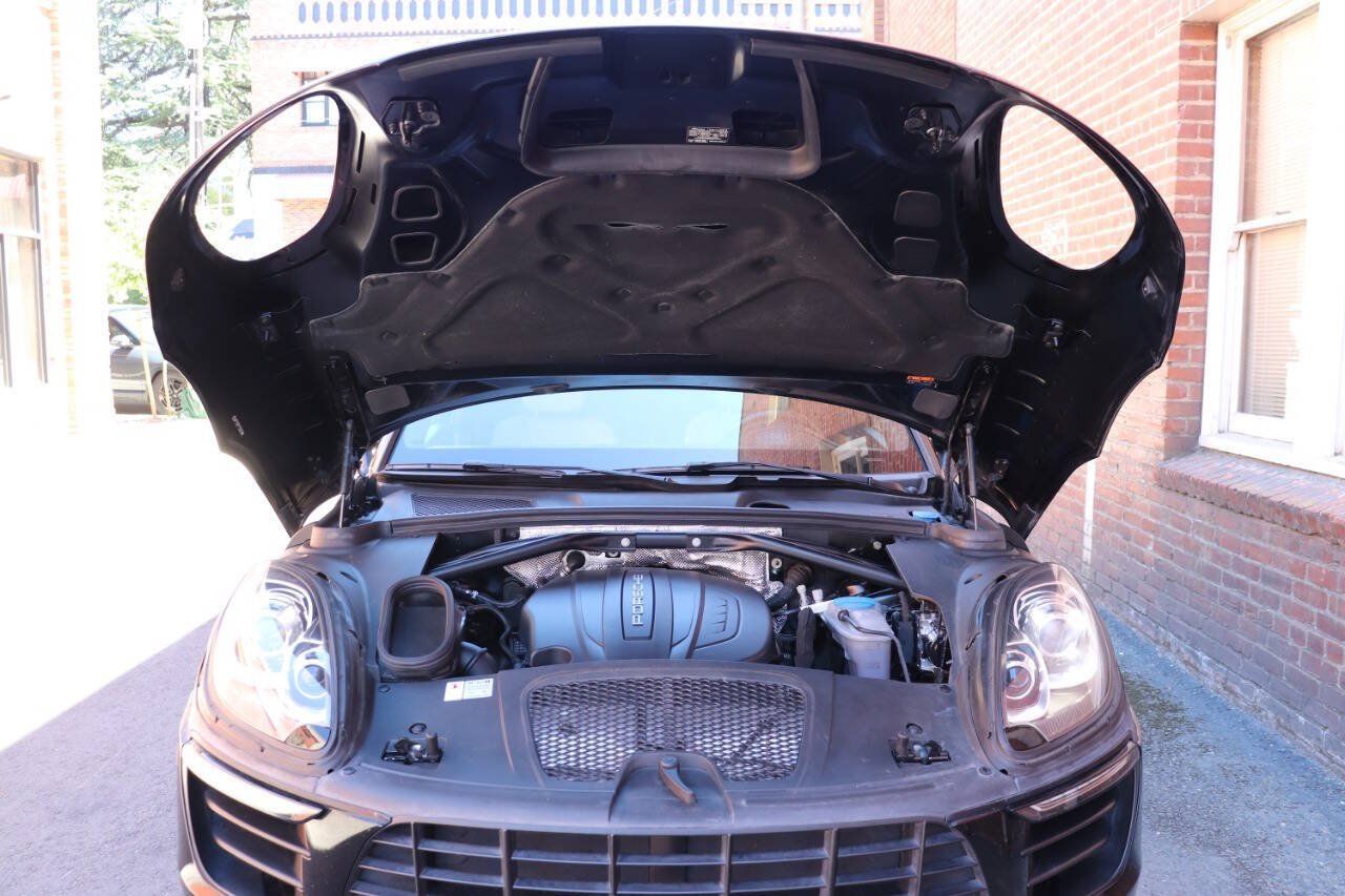 Used 2017 Porsche Macan AWD/4WD image 15