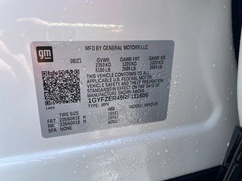 Used 2024 Cadillac XT4 Sport w/ Cold Weather Package FWD image 15