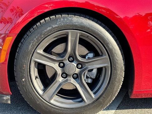 Used 2016 Chevrolet Camaro LT w/ Technology Package image 31