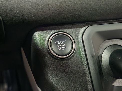 Used 2023 Land Rover Defender 110 S AWD/4WD image 40