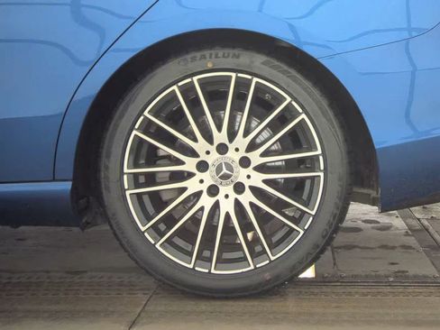 Used 2022 Mercedes-Benz C 300 Sedan image 13