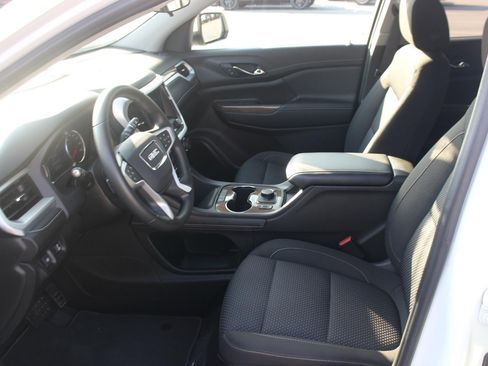 Used 2021 GMC Acadia SLE w/ Driver Convenience Package FWD image 15