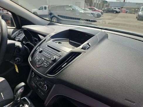 Used 2018 Ford Escape SE w/ Ford Safe & Smart Package FWD image 7
