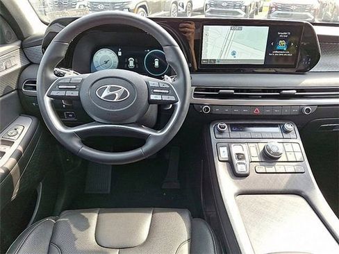 Certified 2024 Hyundai Palisade Limited AWD/4WD image 13