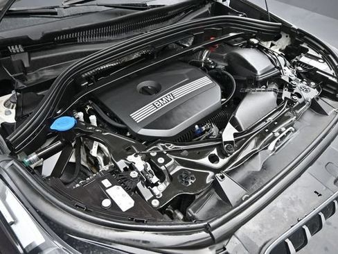 Used 2023 BMW X1 xDrive28i w/ M Sport Package AWD/4WD image 41