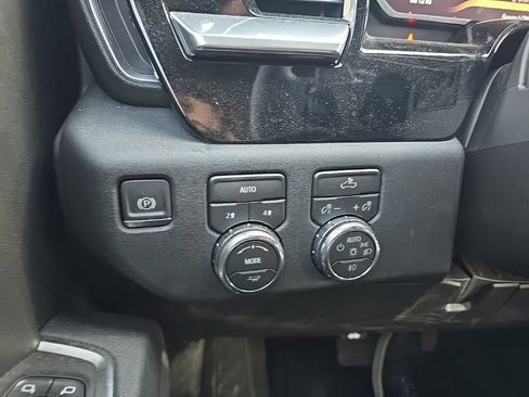 Used 2026 GMC Sierra 1500 Elevation AWD/4WD image 19