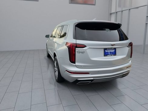 Used 2020 Cadillac XT6 Premium Luxury AWD/4WD image 7