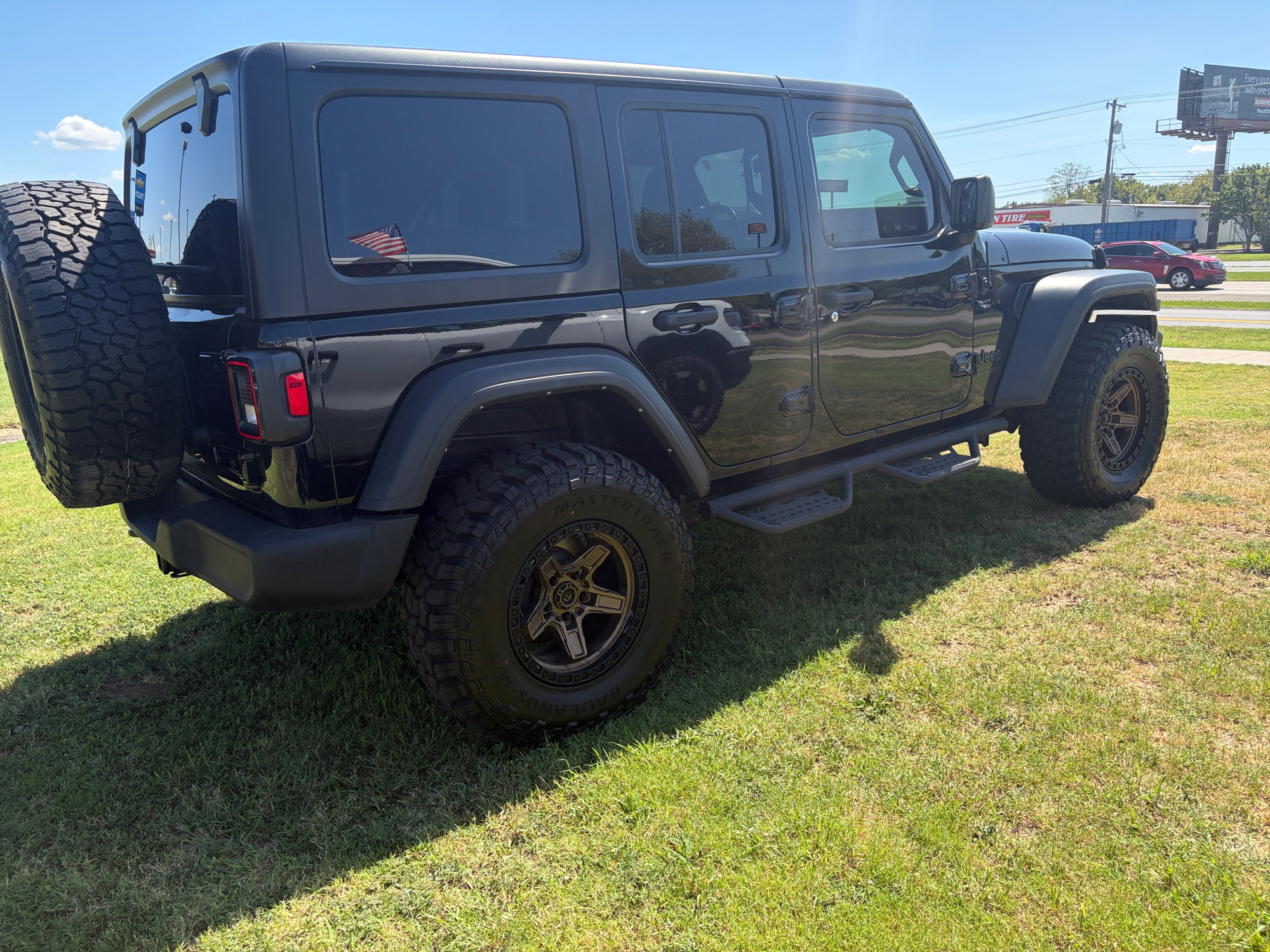 Used 2022 Jeep Wrangler Unlimited Sport AWD/4WD image 4