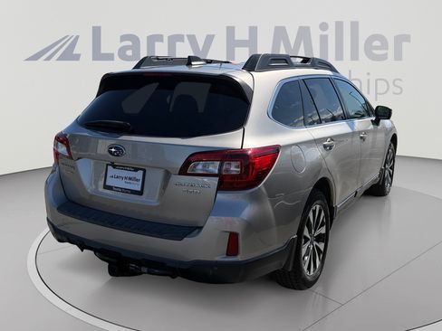 Used 2017 Subaru Outback 3.6R Limited AWD/4WD image 5