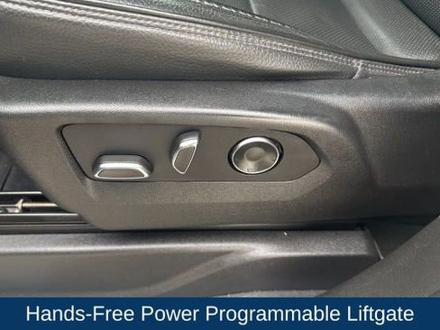 Used 2021 GMC Yukon Denali w/ Denali Premium Package AWD/4WD image 15