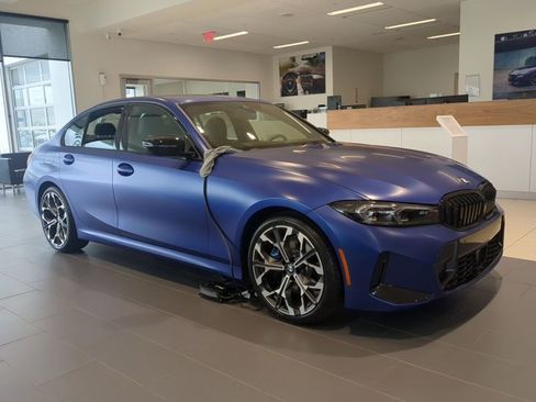 New 2026 BMW 330i Sedan w/ M Sport Package image 7