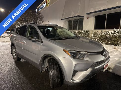 Used 2018 Toyota RAV4 LE w/ All Weather Liner Package image 27