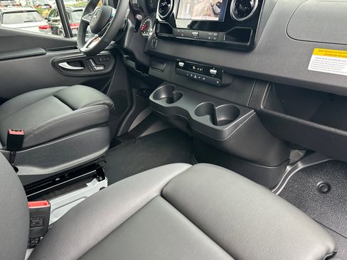 New 2026 Mercedes-Benz Sprinter 2500 image 16
