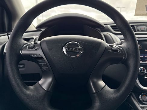 Used 2020 Nissan Murano S image 17