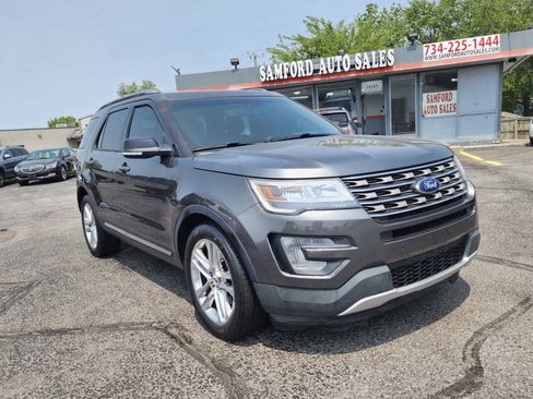 Used 2016 Ford Explorer XLT w/ Equipment Group 202A FWD image 1