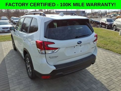 Used 2023 Subaru Forester Premium image 5