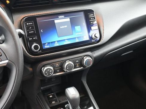 Used 2024 Nissan Kicks SV FWD image 30