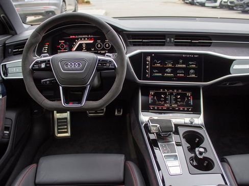 Used 2025 Audi RS 6 performance image 13