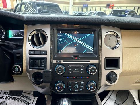 Used 2017 Ford Expedition EL Limited w/ Equipment Group 301A image 24