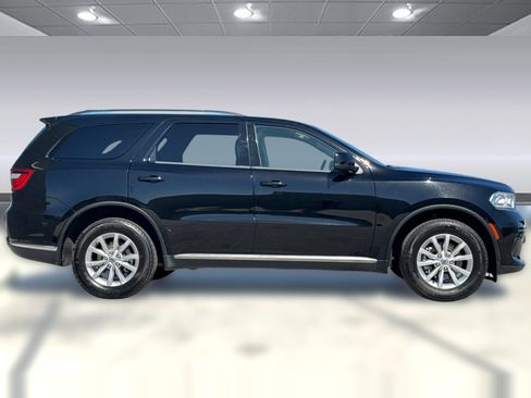 Used 2024 Dodge Durango SXT image 2