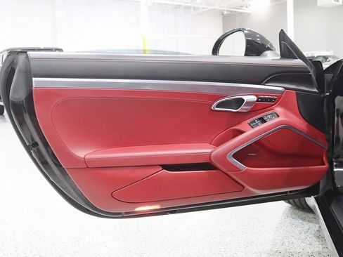 Used 2019 Porsche 911 Carrera image 31