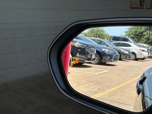 Used 2026 Toyota Camry SE FWD image 19