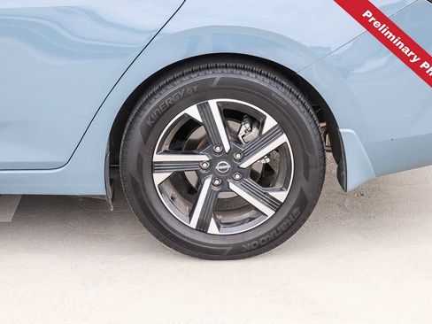 Used 2025 Nissan Sentra SV FWD image 10