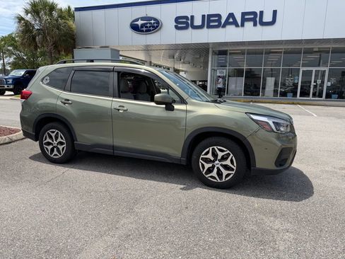 Used 2021 Subaru Forester Premium w/ Popular Package #1 AWD/4WD image 1