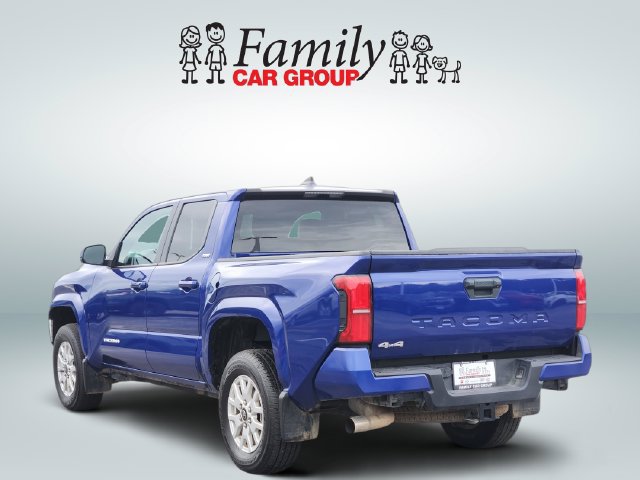 Certified 2025 Toyota Tacoma SR5 AWD/4WD image 3