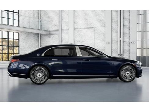 New 2026 Mercedes-Benz Maybach S 580 4MATIC image 17