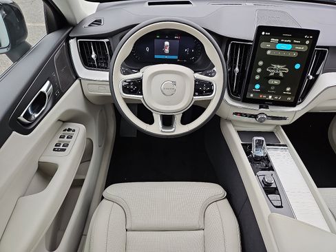 New 2026 Volvo XC60 B5 Ultra w/ Protection Package Premier image 9