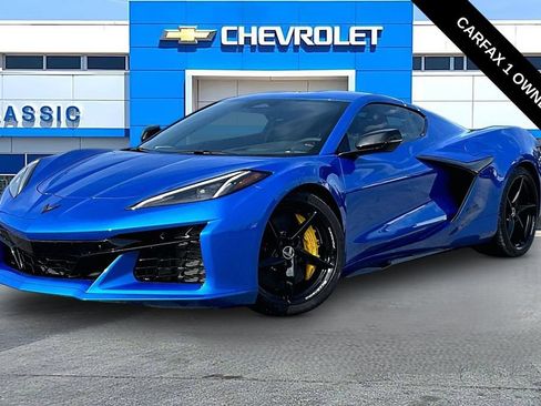 Used 2025 Chevrolet Corvette E-Ray w/ Stealth Interior Trim Package AWD/4WD image 2