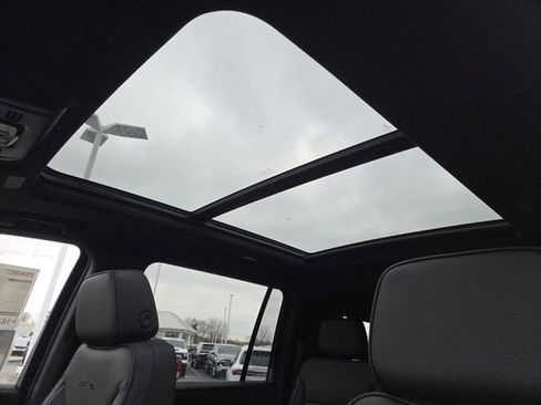 New 2026 GMC Yukon XL Denali w/ Sun & Power Step Package image 3