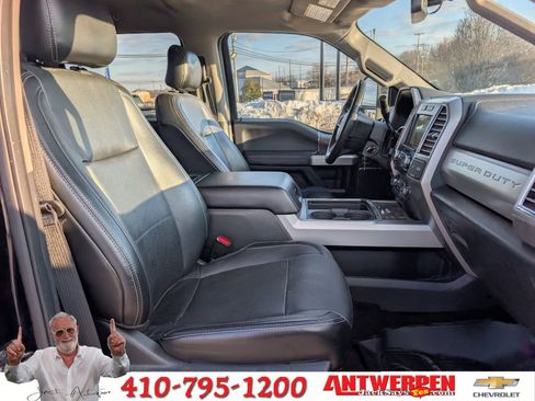 Used 2017 Ford F350 Lariat image 11