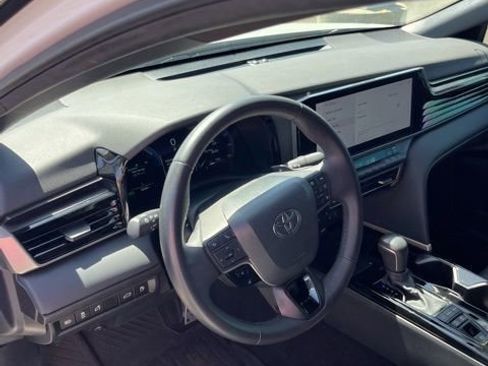 Used 2025 Toyota Camry XSE AWD/4WD image 13