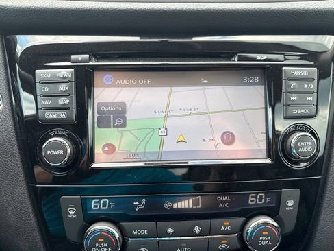 Used 2016 Nissan Rogue SL w/ SL Premium Package AWD/4WD image 25