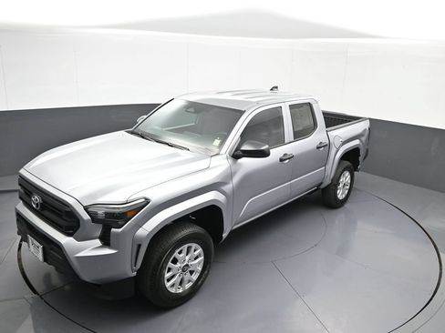 Used 2026 Toyota Tacoma SR w/ SR Upgrade Package RWD image 34