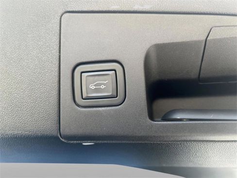 Used 2023 Cadillac XT5 Premium Luxury image 37