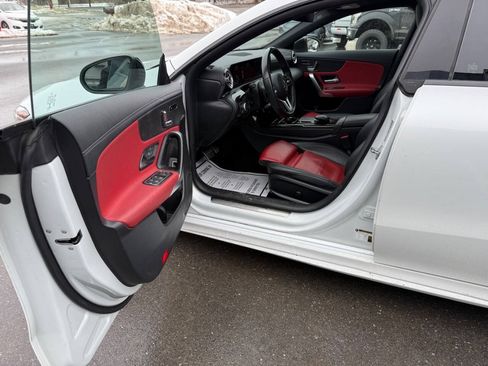 Used 2021 Mercedes-Benz CLA 250 4MATIC image 14