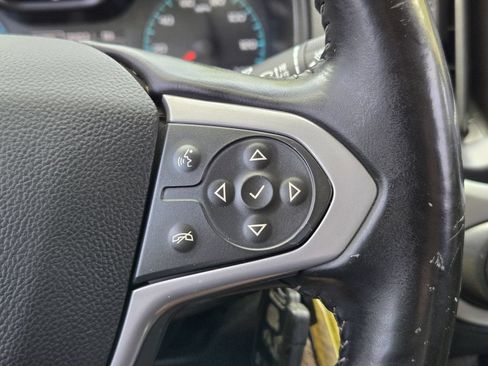 Used 2022 Chevrolet Colorado LT w/ Fleet Safety Package RWD image 28