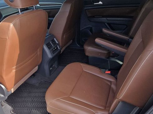 Used 2021 Volkswagen Atlas SE image 15