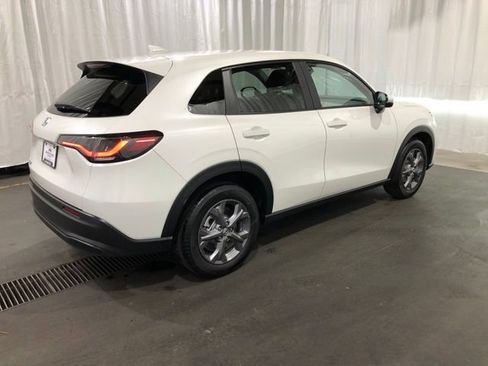 New 2026 Honda HR-V LX image 3
