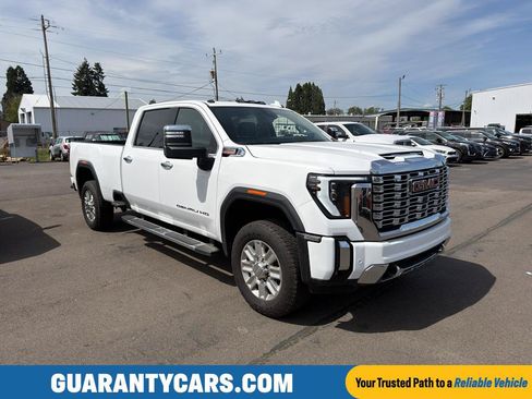 Used 2024 GMC Sierra 3500 Denali w/ Denali Reserve Package AWD/4WD image 1